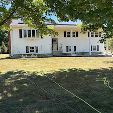 Exterior-House-cleaning-in-North-Haven-Connecticut 6